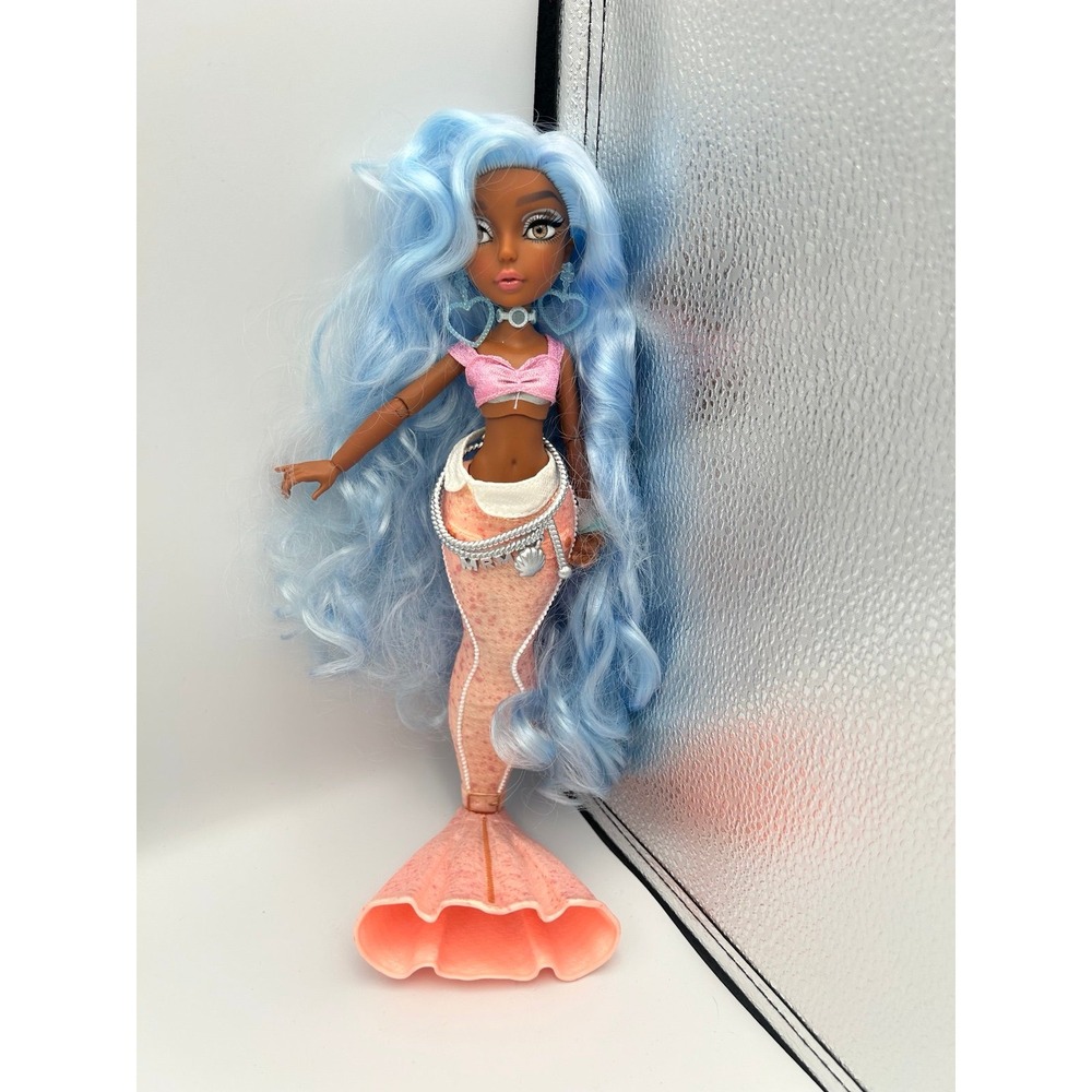 Mermaze Mermaidz color change Shellnella fashion doll